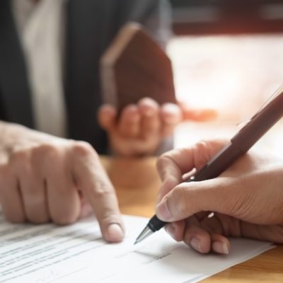 Contrato de prestação de serviços: 8 pontos para analisar antes de assinar